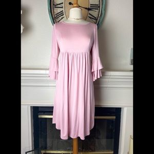 Super cute pink flowy dress